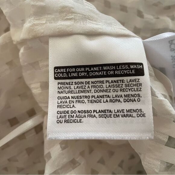 Levi’s Delilah Windowpane Wrap Top Size Medium - Picture 9 of 10